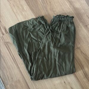 American Eagle Pull-On Wide Leg Pants size Small